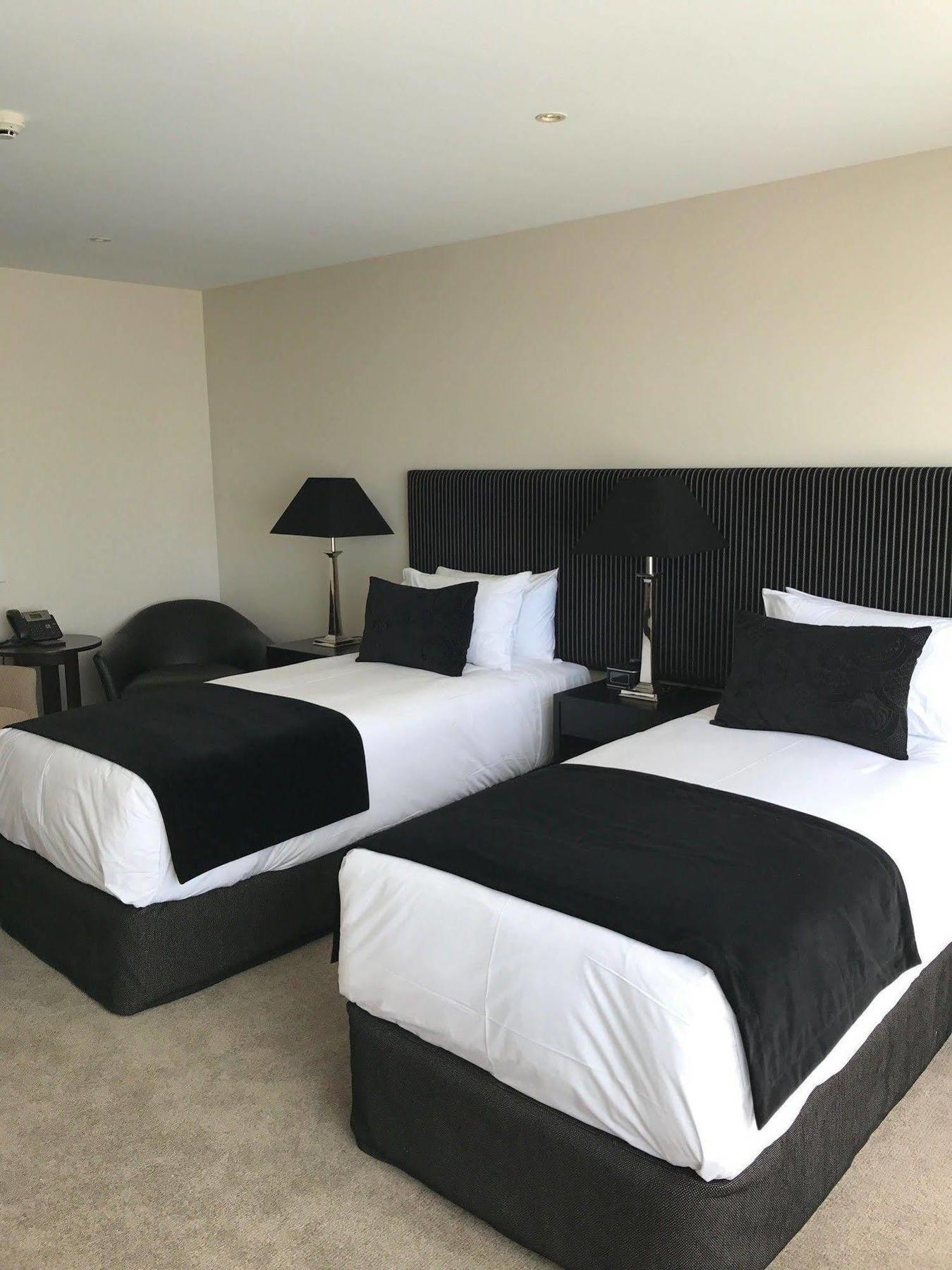 Hackthorne Gardens Luxury Accommodation Christchurch Exteriör bild